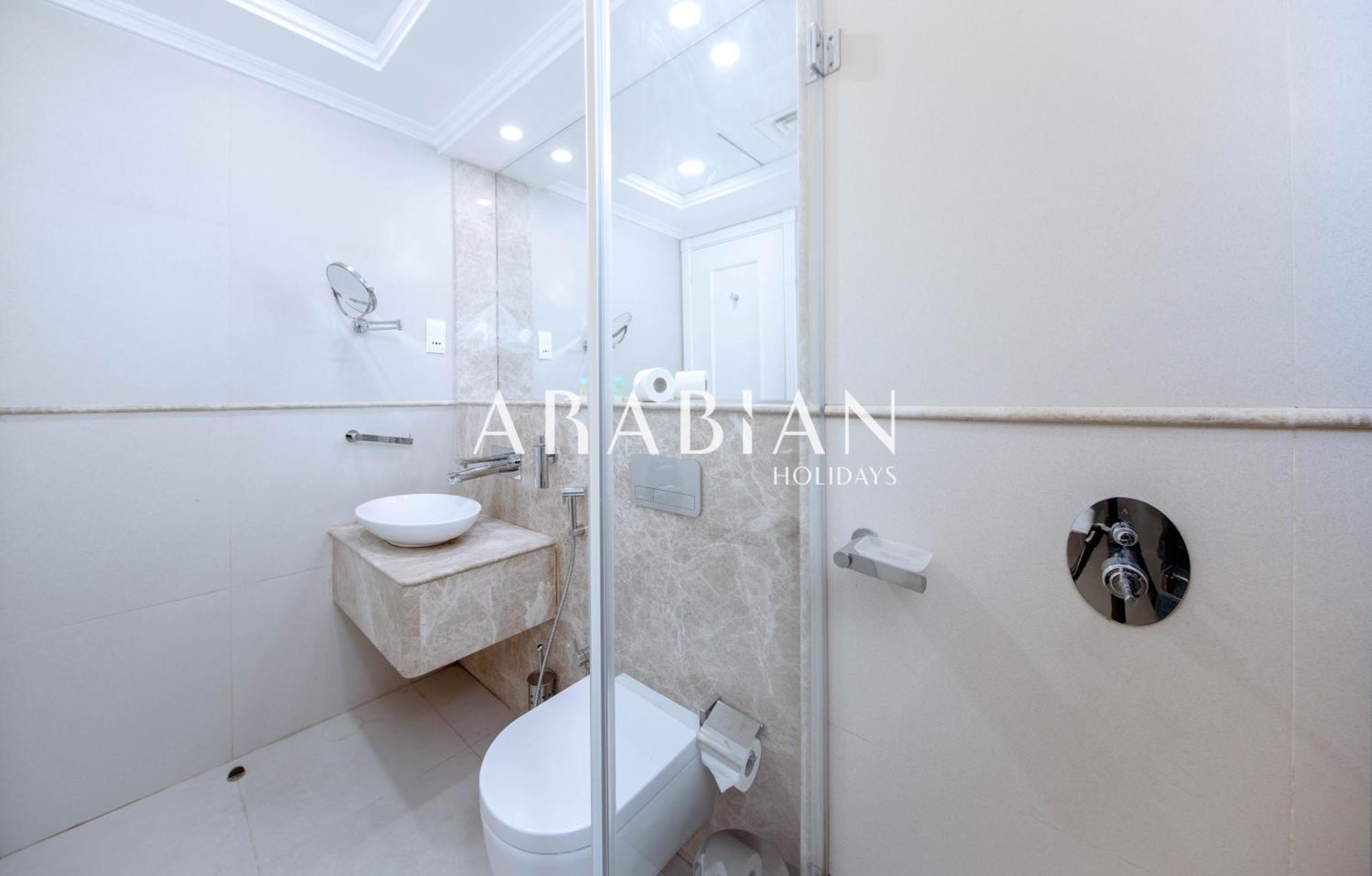 Spacious In Arjan In Vincitore Palacio